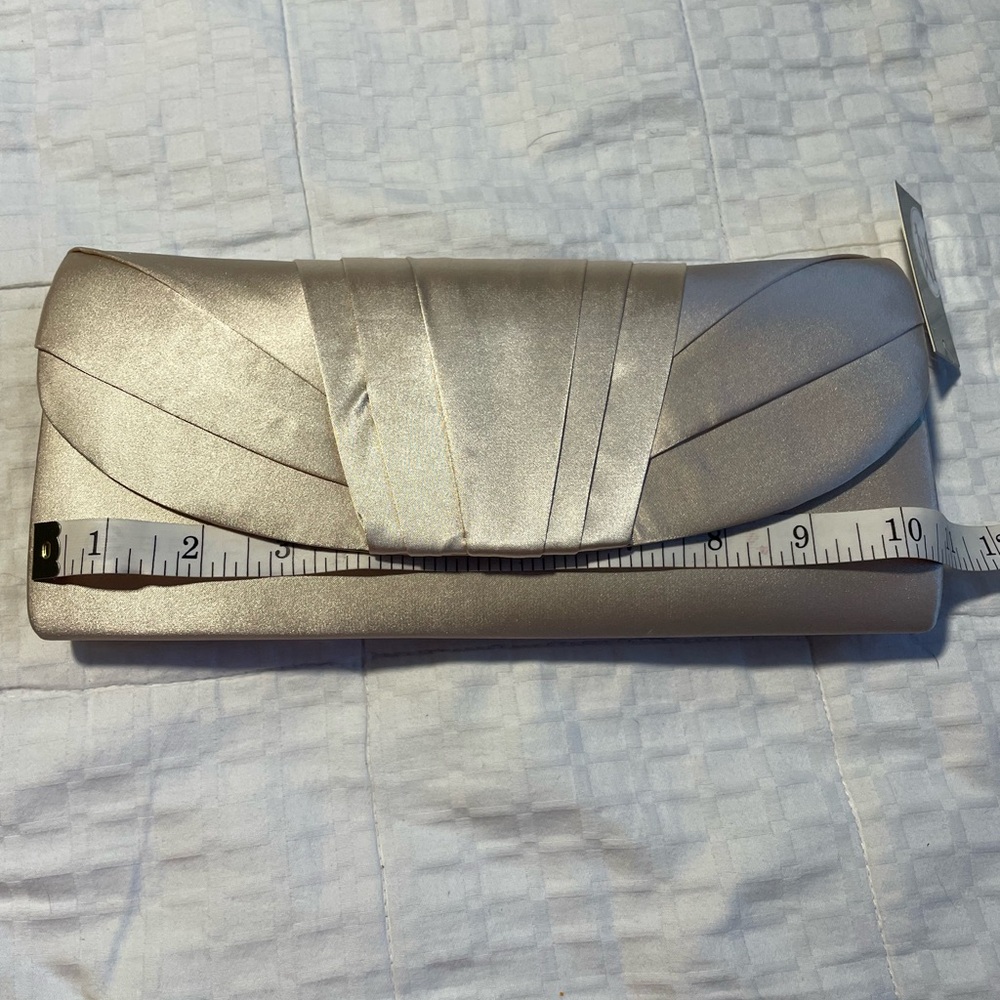 NWT cocktail Crossbody or clutch - Picture 2 of 7